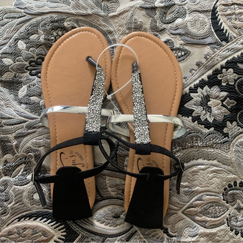 Karyn's Collection Women Sandals